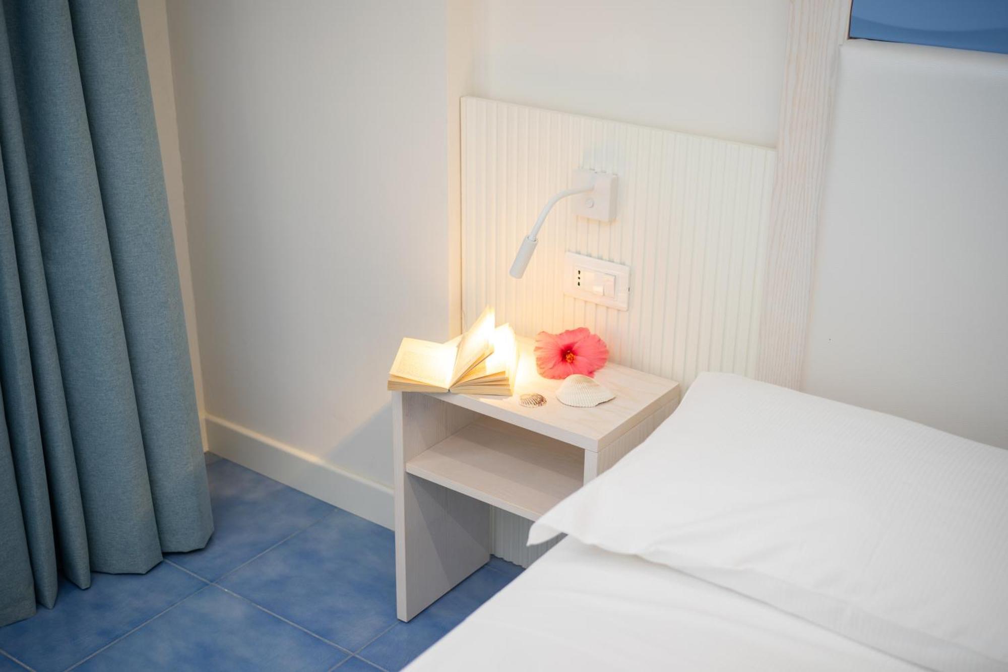 Suite Hotel L'Oasi Di Riaci (Adults Only) Санта-Доменіка Екстер'єр фото